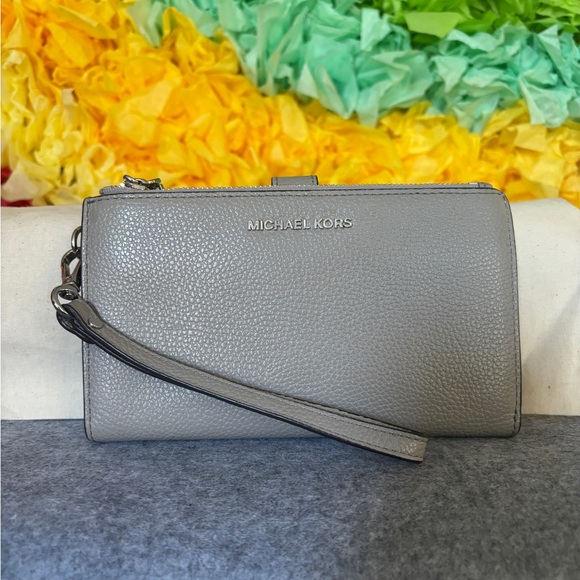 Michael Kors Handbags - Michael Kors Adele Leather Smartphone Wallet Wristlet